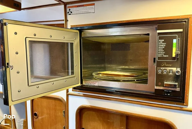 Slide: The Image of Tayana 55 1984 - 16076021