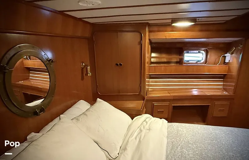 Slide: The Image of Tayana 55 1984 - 16076035