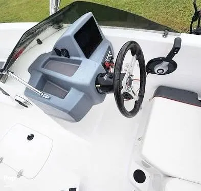 Slide: The Image of Captain's Chair - 15994768