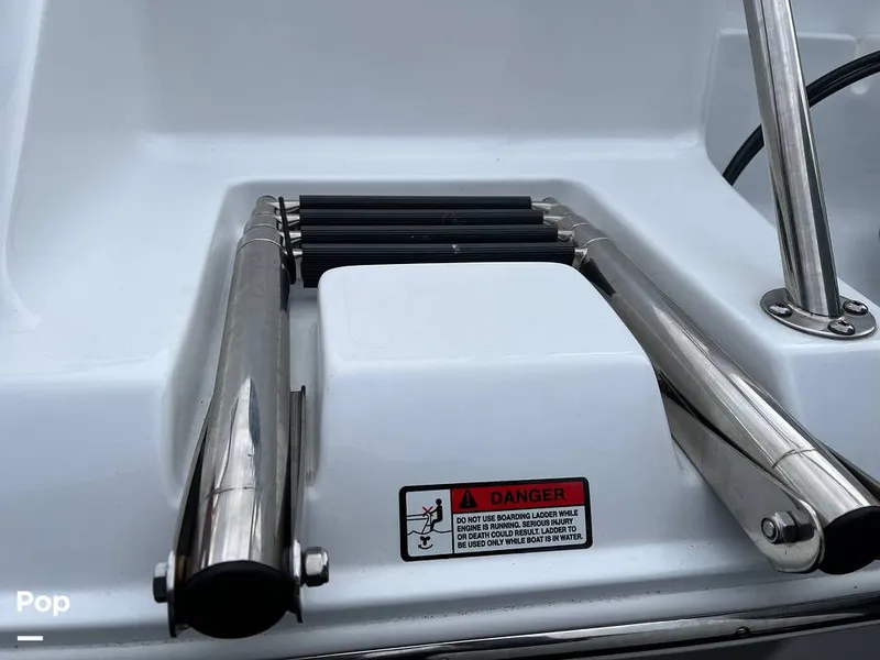 Slide: The Image of Sea Hunt Ultra 234 2024 - 16172574