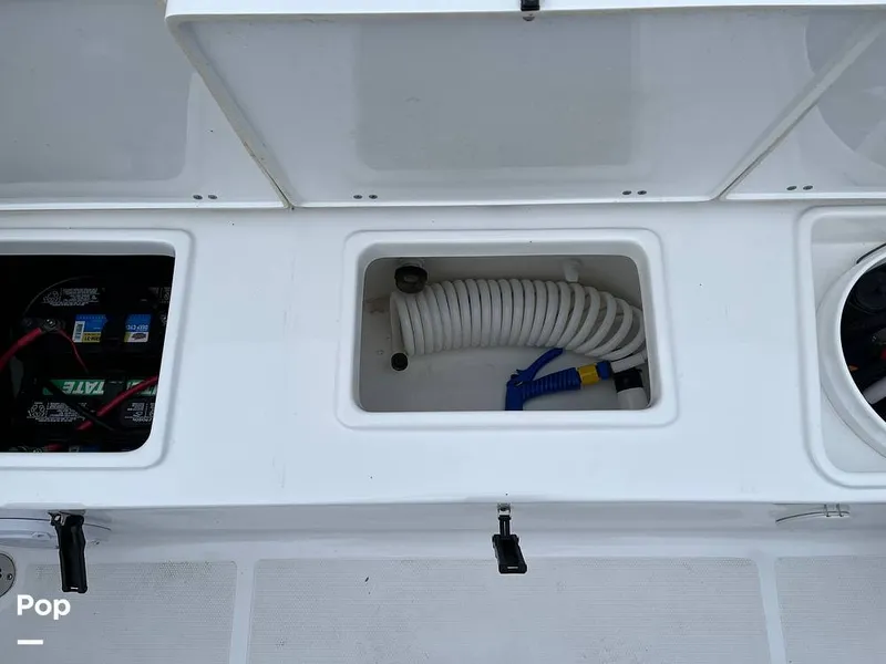 Slide: The Image of Sea Hunt Ultra 234 2024 - 16172589