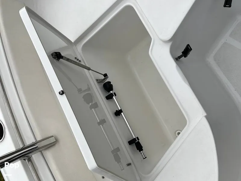 Slide: The Image of Sea Hunt Ultra 234 2024 - 16172601