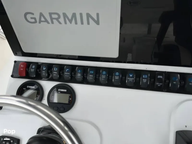 Slide: The Image of Sea Hunt Ultra 234 2024 - 16172618