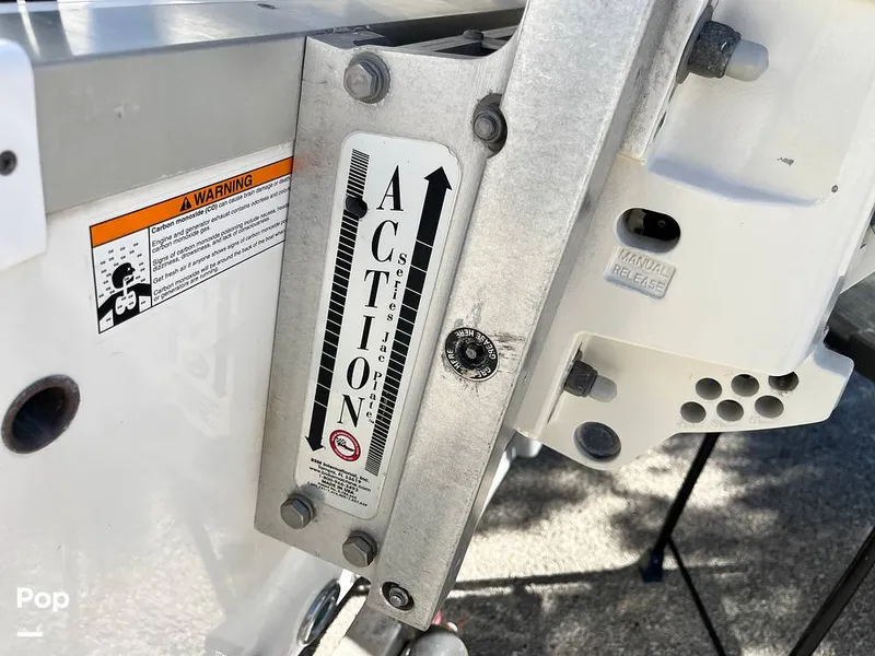 Slide: The Image of NauticStar 231 Coastal 2017 - 16011329