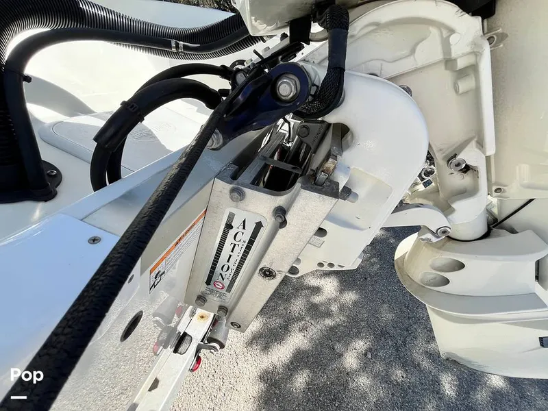 Slide: The Image of NauticStar 231 Coastal 2017 - 16011176