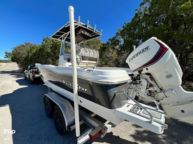 Slide: The Image of NauticStar 231 Coastal 2017 - 16011182