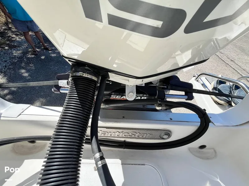 Slide: The Image of NauticStar 231 Coastal 2017 - 16011207