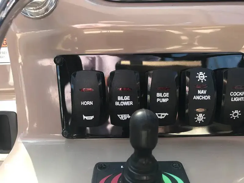 Slide: The Image of Regal 28 Express 2018 - 15977755