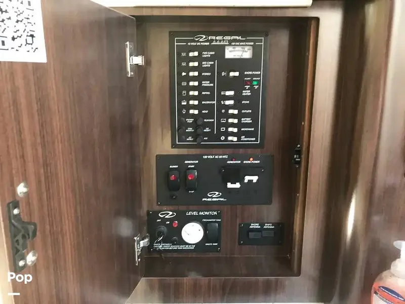 Slide: The Image of Regal 28 Express 2018 - 15977764