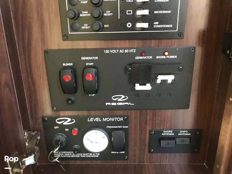 Slide: The Image of Regal 28 Express 2018 - 15977766