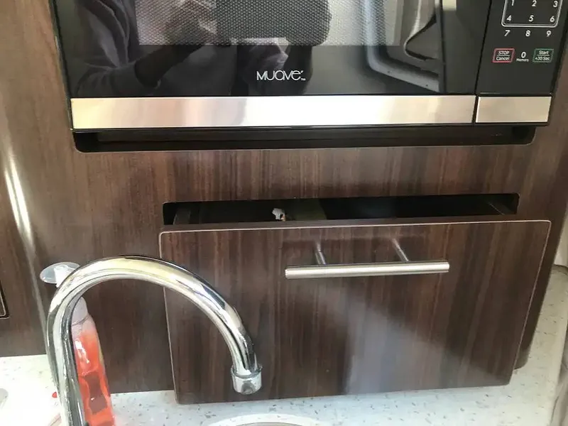 Slide: The Image of Regal 28 Express 2018 - 15977768