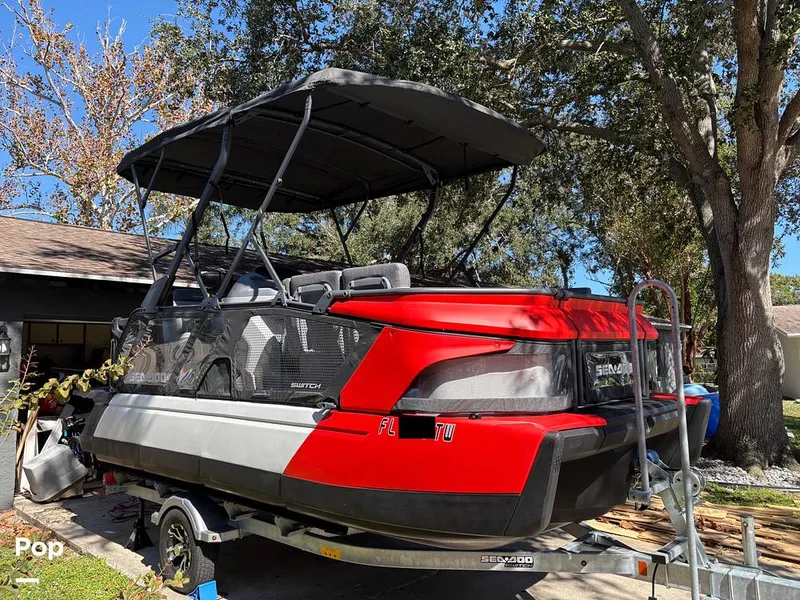 The Image of Sea-Doo Switch 18 2024 - 16035606