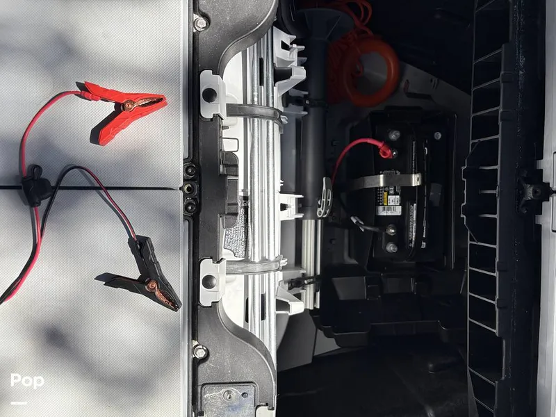 Slide: The Image of Sea-Doo Switch 18 2024 - 16035570