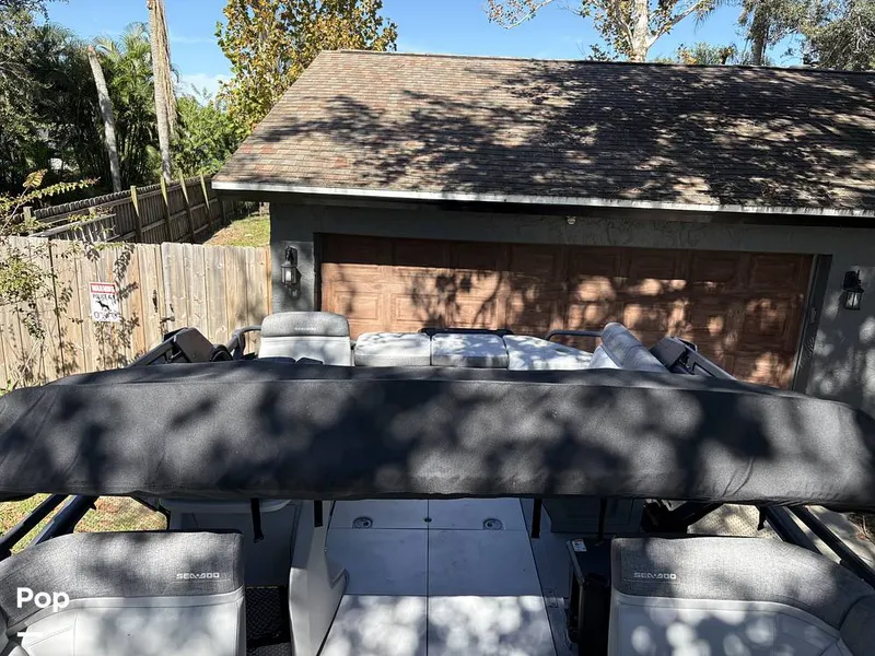 Slide: The Image of Sea-Doo Switch 18 2024 - 16035562