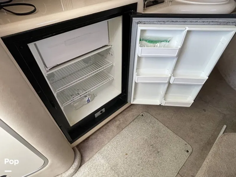 Slide: The Image of Sea Ray 330 Sundancer 1995 - 16358872