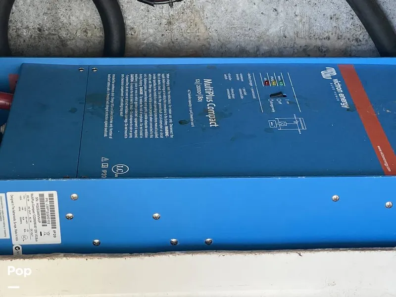 Slide: The Image of Sea Ray 330 Sundancer 1995 - 16358781