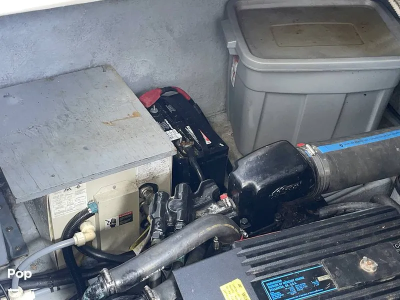 Slide: The Image of Sea Ray 330 Sundancer 1995 - 16358788