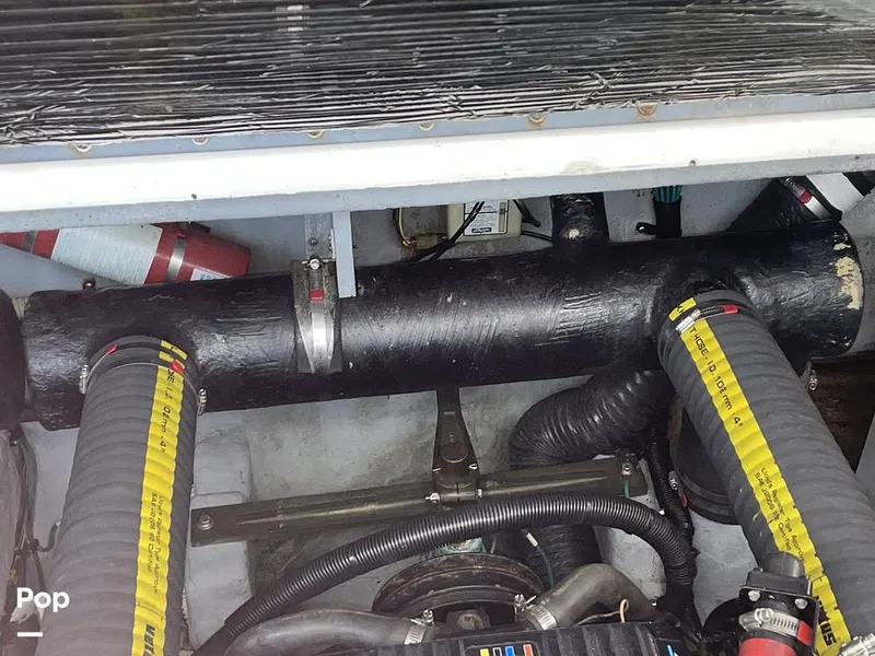 Slide: The Image of Sea Ray 330 Sundancer 1995 - 16358791