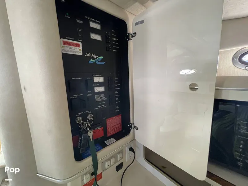 Slide: The Image of Sea Ray 330 Sundancer 1995 - 16358840