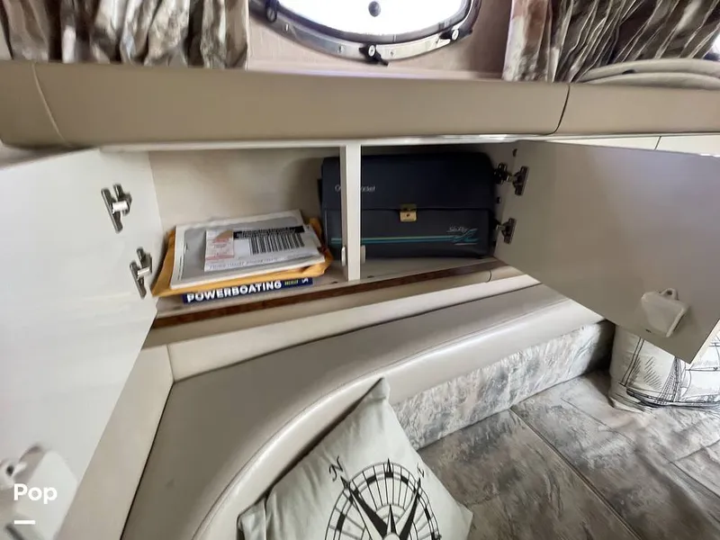 Slide: The Image of Sea Ray 330 Sundancer 1995 - 16358860