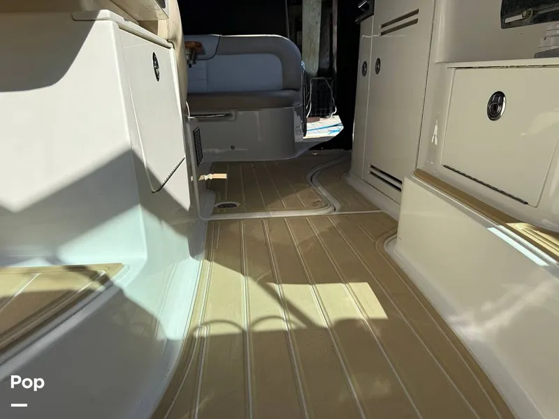 Slide: The Image of Sea Ray 350 Sundancer 2012 - 15973599