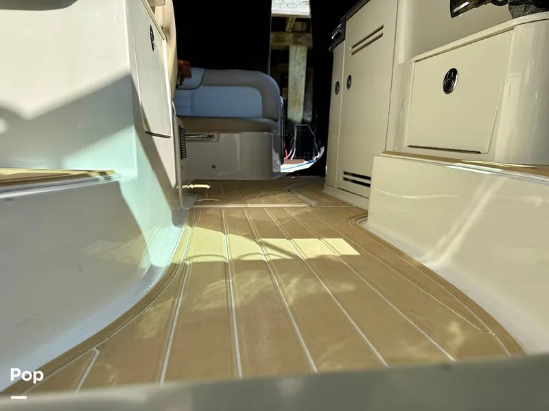 Slide: The Image of Sea Ray 350 Sundancer 2012 - 15973600