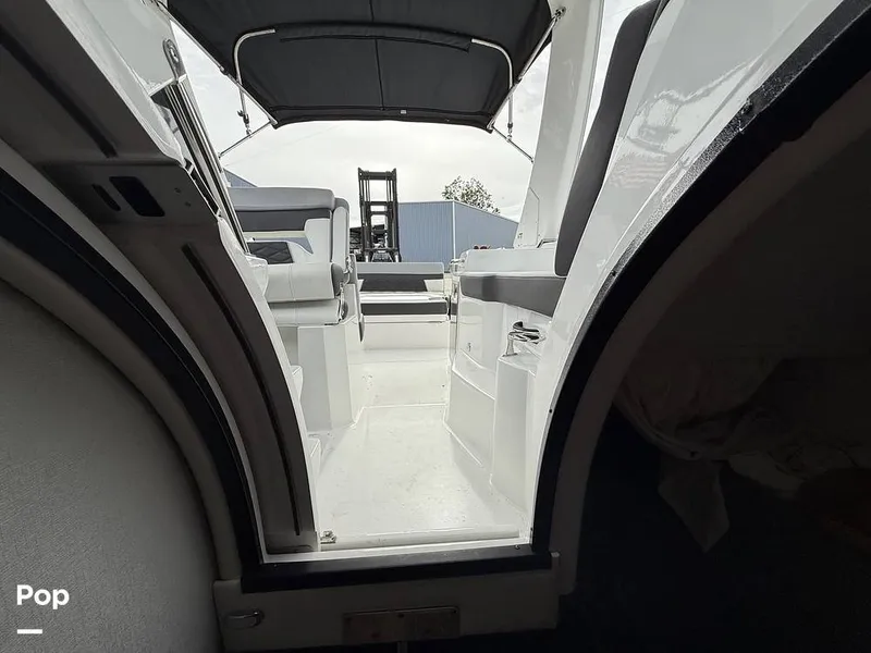 Slide: The Image of Monterey 295 SY 2020 - 15996202