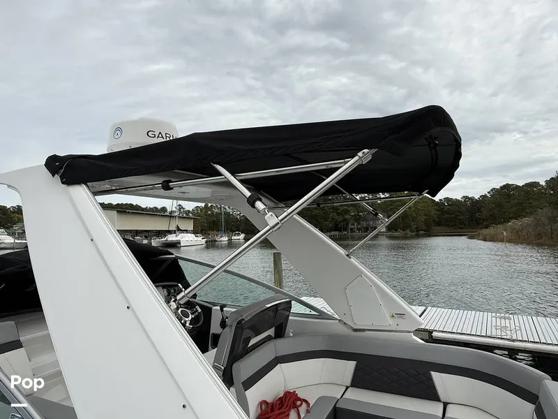 Slide: The Image of Monterey 295 SY 2020 - 15996103