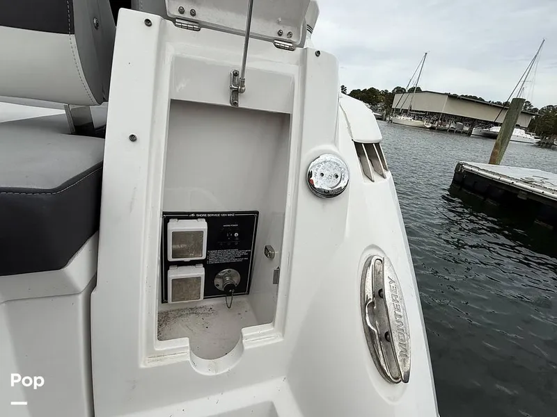 Slide: The Image of Monterey 295 SY 2020 - 15996116