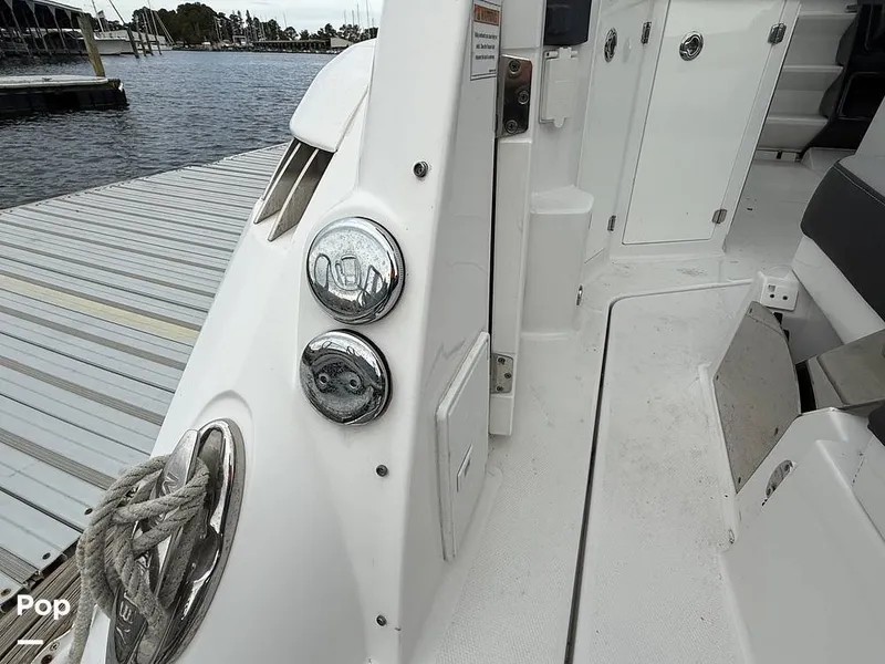 Slide: The Image of Monterey 295 SY 2020 - 15996118