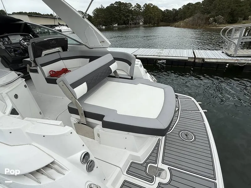 Slide: The Image of Monterey 295 SY 2020 - 15996120