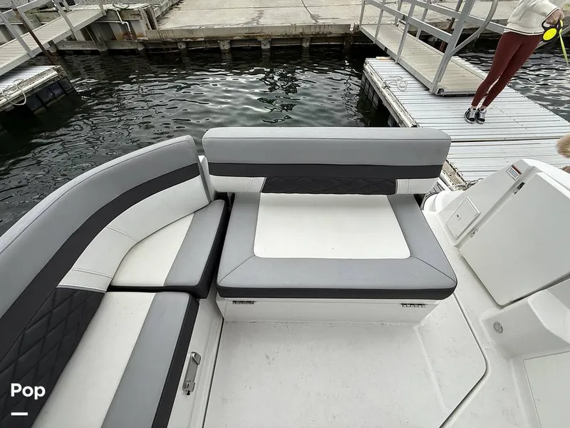 Slide: The Image of Monterey 295 SY 2020 - 15996123