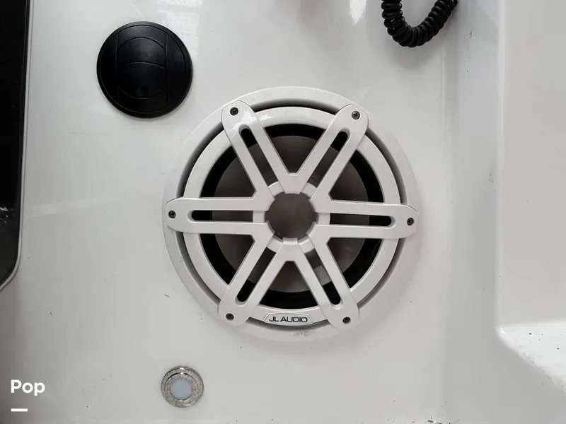 Slide: The Image of Monterey 295 SY 2020 - 15996166