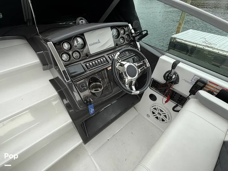 Slide: The Image of Monterey 295 SY 2020 - 15996167