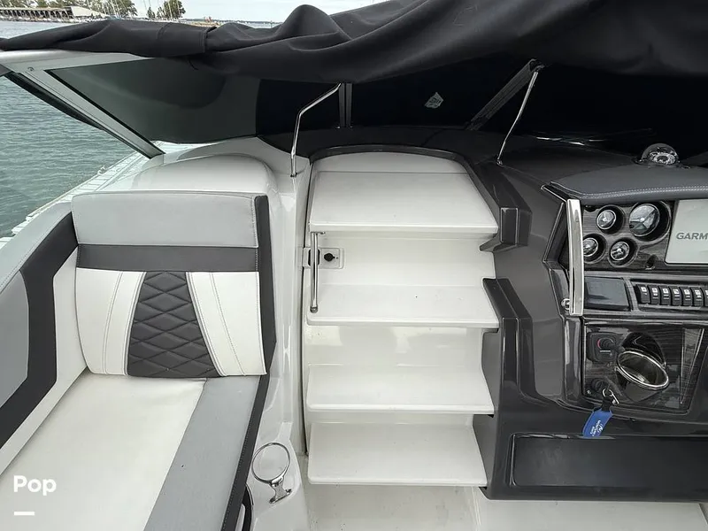 Slide: The Image of Monterey 295 SY 2020 - 15996168