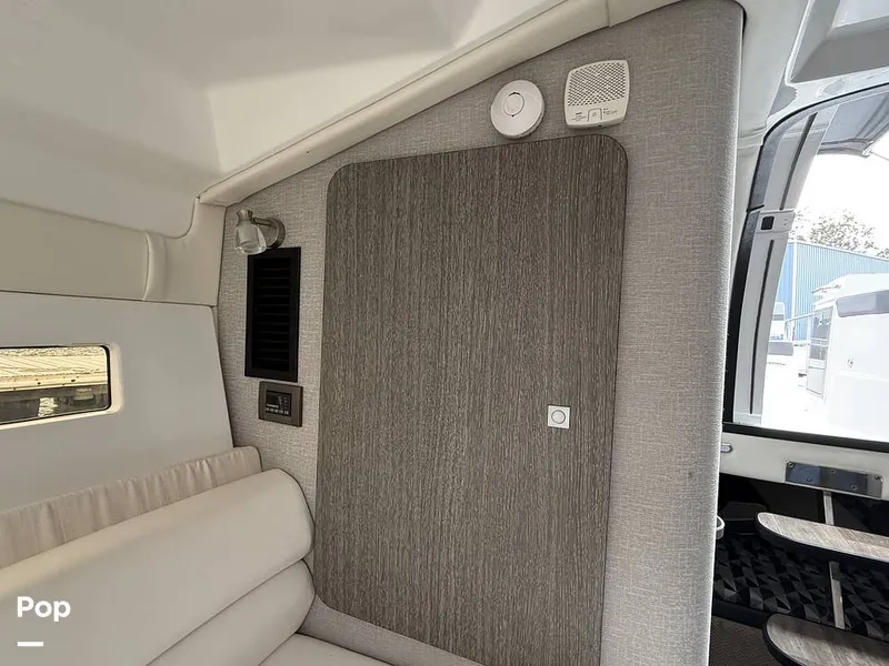 Slide: The Image of Monterey 295 SY 2020 - 15996189