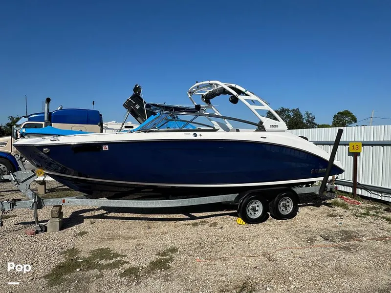 Slide: The Image of Yamaha 252S 2021 - 15997228