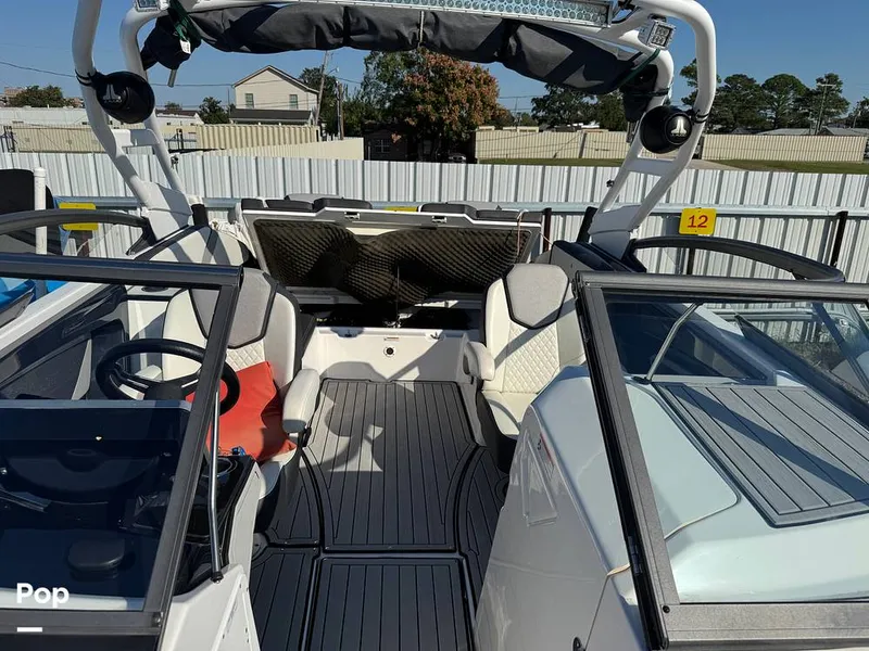 Slide: The Image of Yamaha 252S 2021 - 15997271