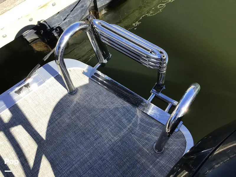 Slide: The Image of Harris HCX21 2024 - 15981688