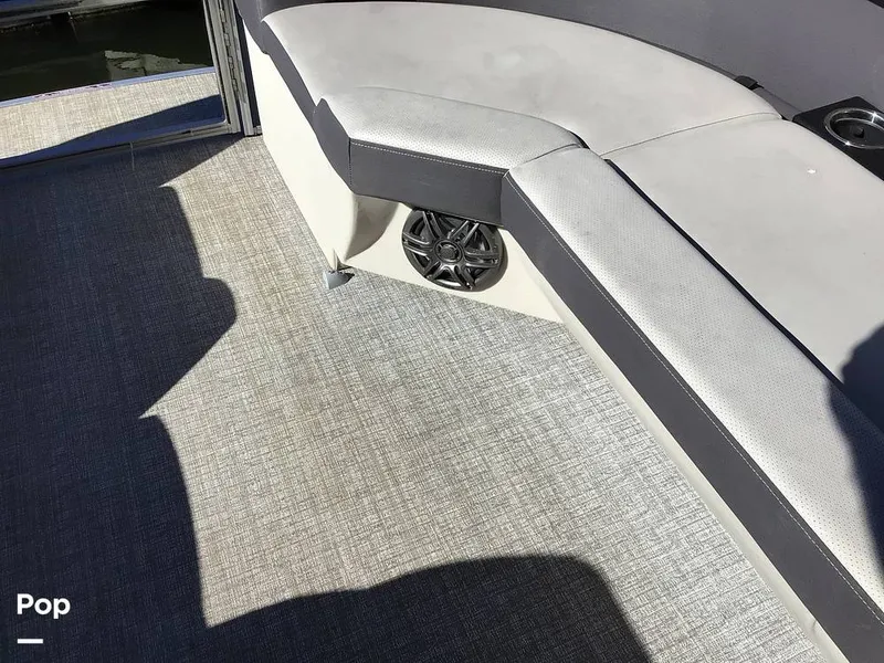 Slide: The Image of Harris HCX21 2024 - 15981717