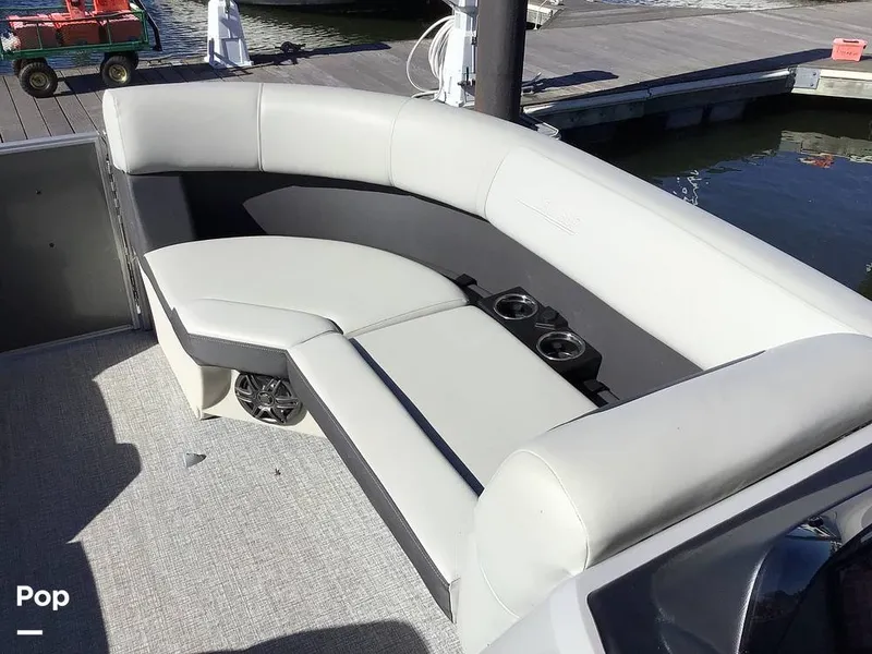 Slide: The Image of Harris HCX21 2025 - 15981651