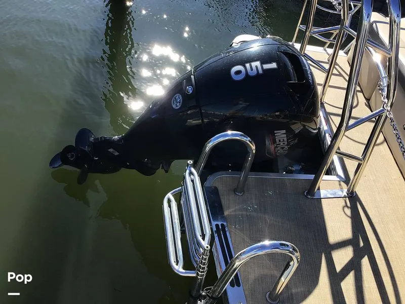 Slide: The Image of Harris HCX23 2025 - 15981597