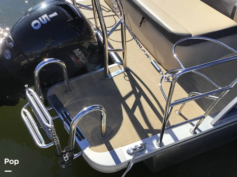 Slide: The Image of Harris HCX23 2025 - 15981596