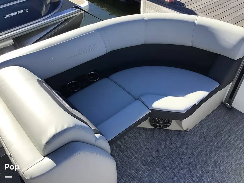 Slide: The Image of Harris HCX21 2025 - 15981568