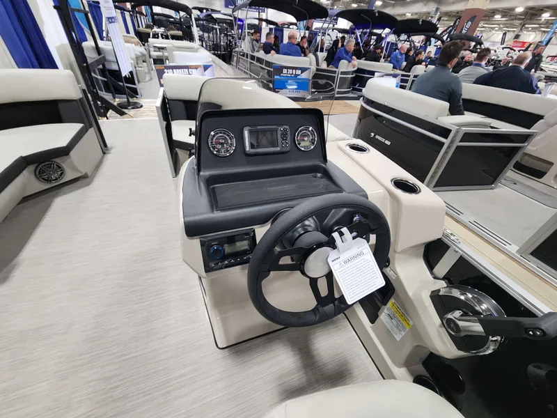 Slide: The Image of Harris Breeze 210 2024 - 9