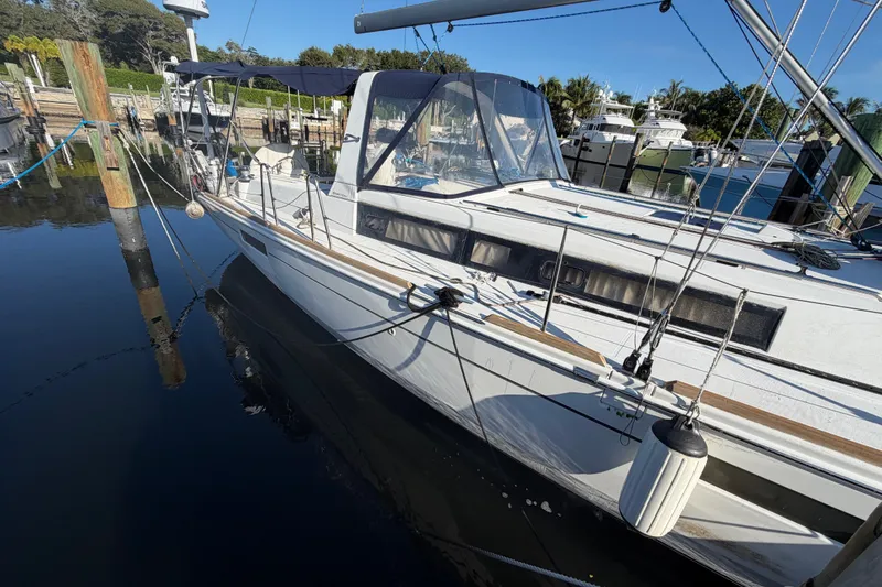 Slide: The Image of Beneteau Oceanis 45 2016 - 9