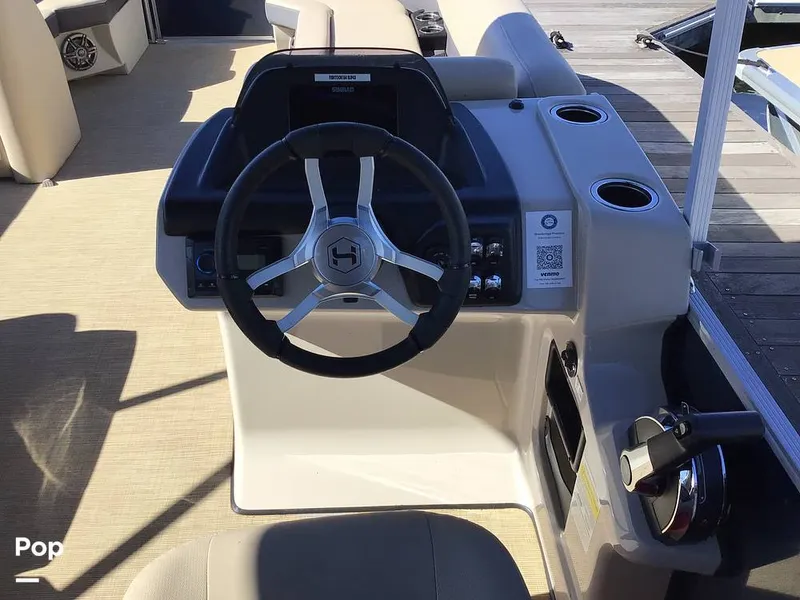 Slide: The Image of Harris HCX23 2025 - 15981817