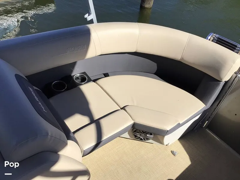 Slide: The Image of Harris HCX23 2025 - 15981733