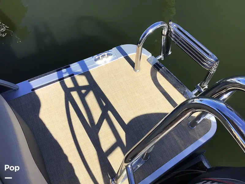 Slide: The Image of Harris HCX23 2025 - 15981728