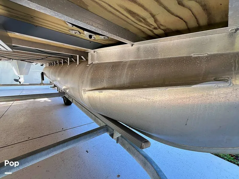 Slide: The Image of Berkshire B20F 2016 - 16005396